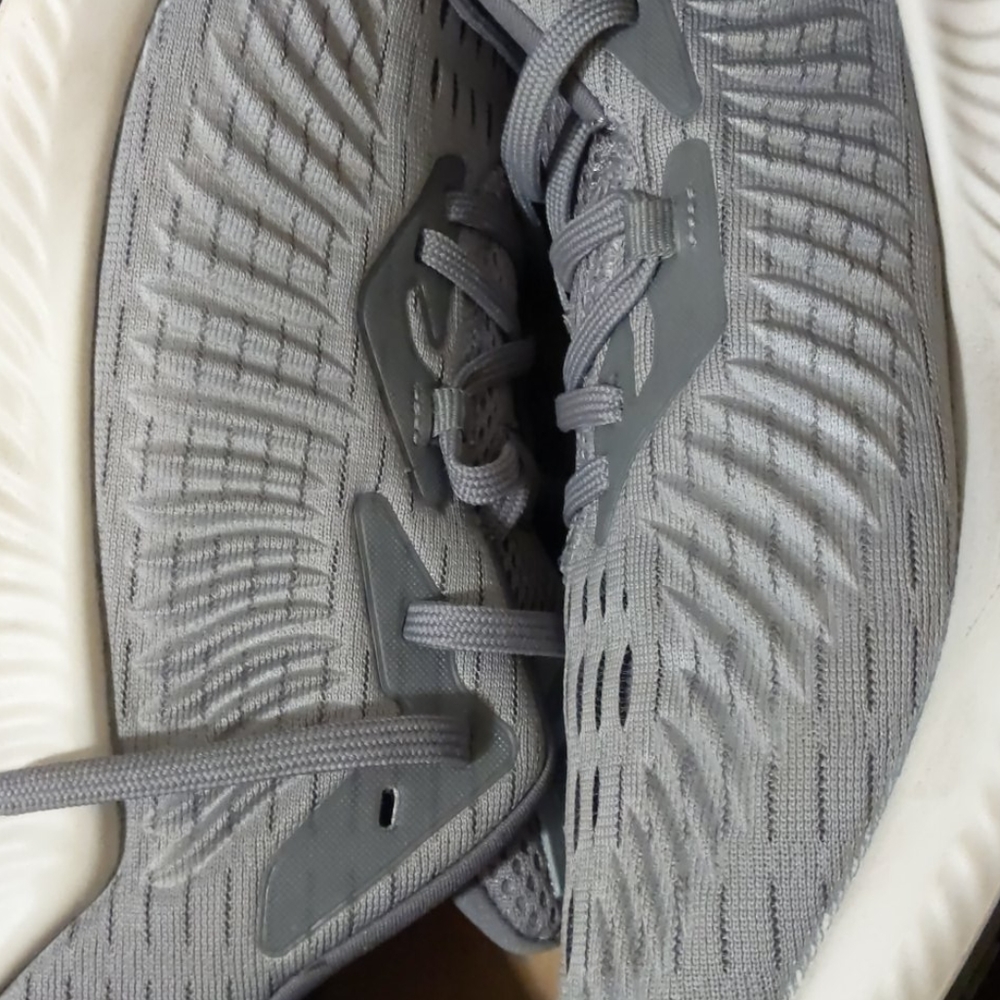 Nike Tennis Shoes, SOLD